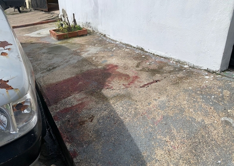 Baleada seis vezes, mulher correu pela rua pedindo socorro a vizinhos em Manaus