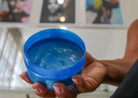 Pomadas para cabelo: veja os riscos no uso de produtos ilegais