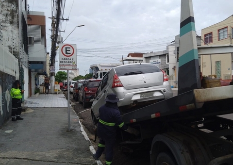Após denúncias, estacionamentos irregulares são fiscalizados em Manaus