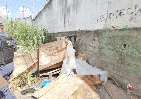 Homem em situação de rua é assassinado a tiros enquanto dormia em Manaus