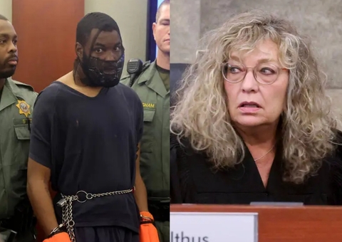 Réu que atacou juíza volta a tribunal com algemas, máscara e luvas para nova sentença