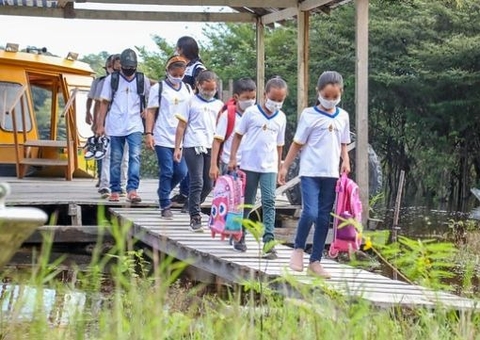 Prefeitura dá início nesta quinta ao ano letivo das escolas da zona ribeirinha de Manaus