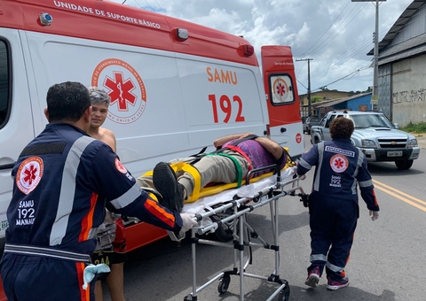 Motociclista de app e passageiro ficam feridos durante acidente em Manaus