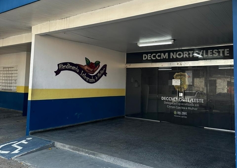 Sem aceitar separação, homem invade casa e esfaqueia ex-mulher em Manaus