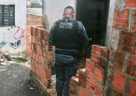 Grupo com 12 homens arromba casa e executa mulher a tiros em Manaus