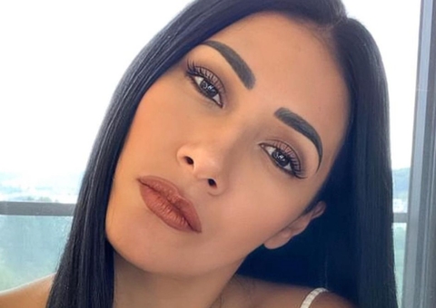 Simaria revela que fez lipoaspiração e mostra resultado