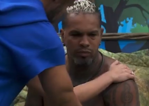 Rodriguinho volta ameaçar bater em Davi e Wanessa tranquiliza aliado