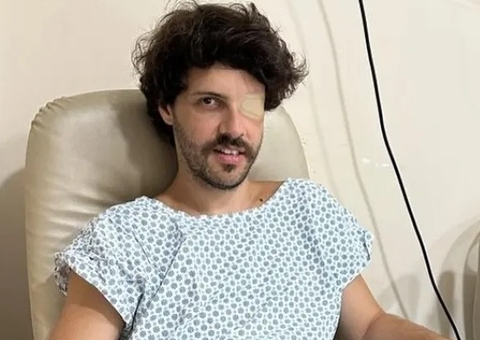 Diogo Defante faz cirurgia no olho caído e avisa: 'fim de uma era'