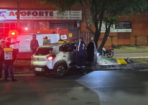 Passageiro fica ferido em acidente com carro no bairro Cidade Nova
