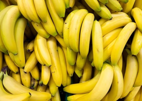 Conheça os benefícios da banana e como armazenar por mais tempo