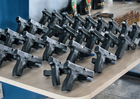 Mulher estava sendo torturada em casa onde arsenal foi encontrado em Manaus