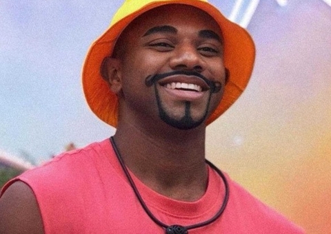 Fã de Davi do BBB24 tatua bordão 'calma, calabreso'