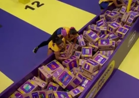 Rivais no BBB24, Fernanda e Alane 'brigam' por caixa na Prova do Líder