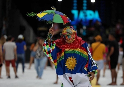 Banda do Galo de Manaus agita terça-feira gorda de Carnaval com mais de 20 atrações