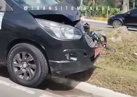 Carros ficam destruídos em acidente na Torquato Tapajós; vídeo