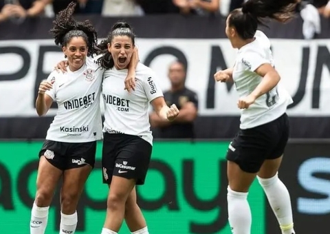 Corinthians vence Cruzeiro e conquista Supercopa Feminina 