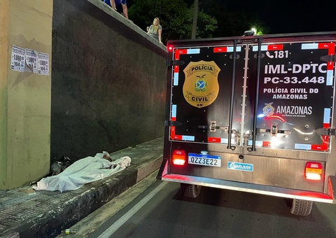 Homem morre ao cair de muro enquanto dormia no Japiim