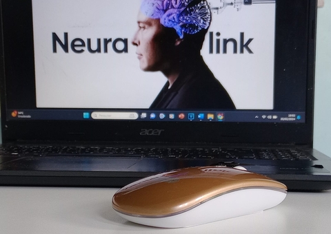 Paciente do Neuralink conseguiu mexer mouse com a mente, afirma Elon Musk