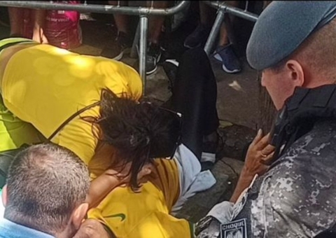 Mulher tem pulmão perfurado após cair de árvore durante ato de Bolsonaro na Paulista