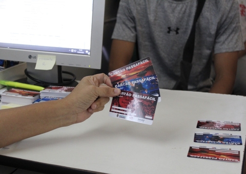 Emissão gratuita do PassaFácil e ônibus itinerante são prorrogados em Manaus