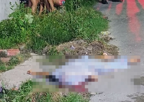 Criminosos em motocicleta matam homem a tiros em Manaus