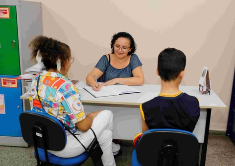 Seduc convoca pais para atualizar documentação de alunos nas escolas