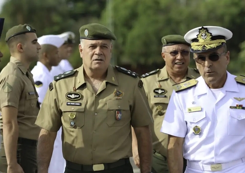 Bolsonaro foi ameaçado de prisão caso avançasse com golpe, diz ex-comandante da Aeronáutica