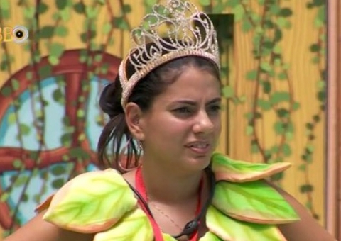 Fernanda cumpre Castigo do Monstro sob sol forte e internautas cobram Boninho