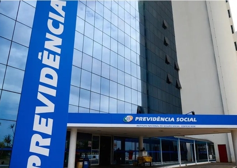 Pagamento de aposentados e pensionistas pelo INSS começa nesta sexta