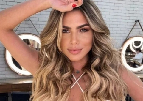 Ex-A Fazenda Erika Schneider sofre acidente na Bahia