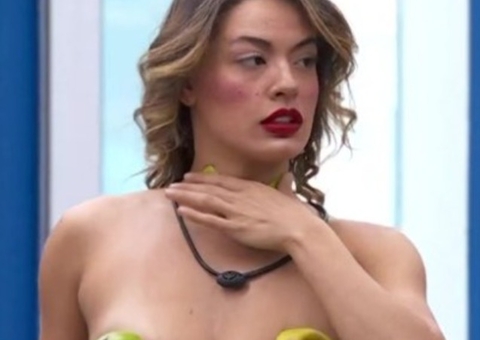 No BBB24, Beatriz customiza sutiã com casca de laranja: 'já vendi na rua'