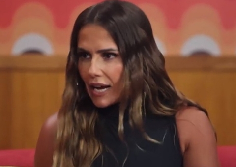 Deborah Secco diz que nunca cuspiu gozo e expõe sex0 com famosa: 'gostosa'