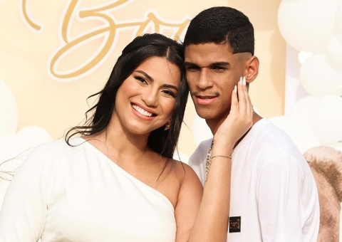 Távila Gomes revela que foi traída por Luva de Pedreiro: 'a gestação inteira'