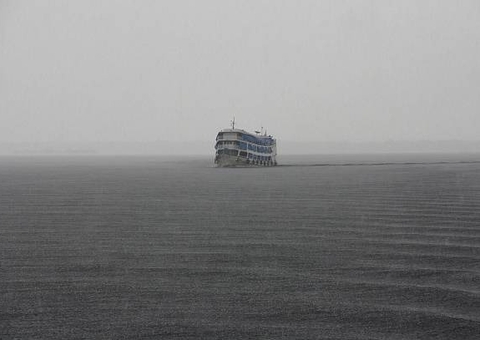 Com céu nublado, Manaus tem previsão de chuvas isoladas para esta quarta