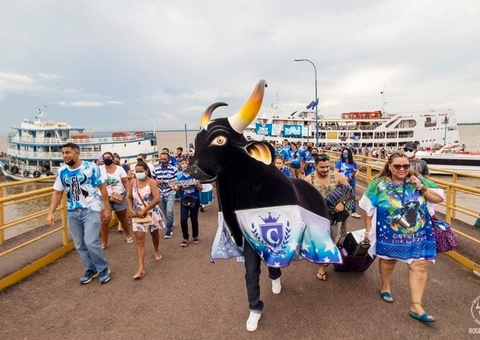 Caravana Azulada leva torcedores de Manaus para lançamento de novo albúm em Parintins