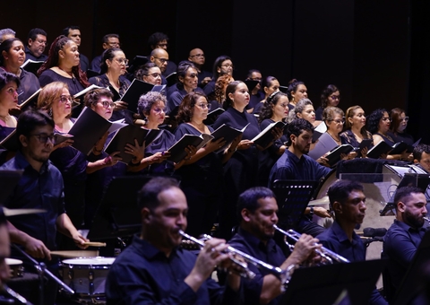 Espetáculo 'Carmina Burana' segue em cartaz até domingo no Teatro Amazonas