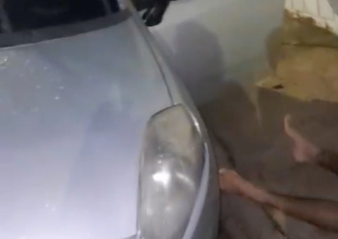 Homem é cercado por pistoleiros em carros e morto a tiros no Cidade Nova