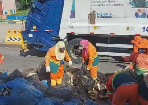 Lixo deixado por Amom em frente ao aterro sanitário é retirado da AM-010