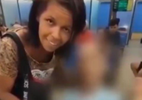 Mulher leva cadáver em cadeira de rodas para assinar empréstimo em banco; vídeo