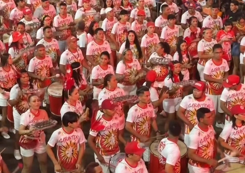Batucada do Garantido agita domingo em Manaus