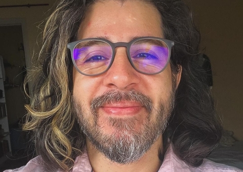 Eduardo Du Norte apresenta Canto de Rio no Teatro Amazonas