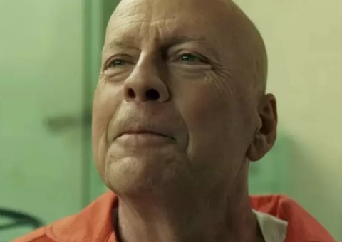 Diagnosticado com demência, Bruce Willis faz rara aparição nas redes sociais