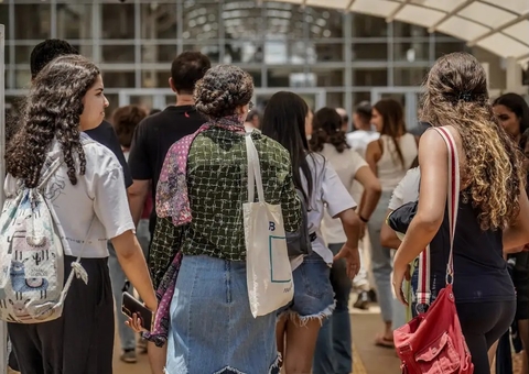 Prazo para solicitar isenção da taxa de inscrição do Enem encerra nesta sexta