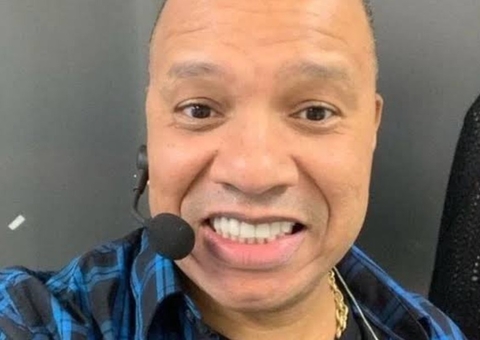 Fãs, família e amigos se despedem de Anderson Leonardo, vocalista do Molejo