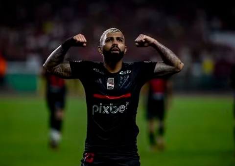 Gabigol comemora após conseguir efeito suspensivo e ser liberado para jogar