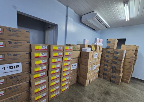 Polícia recupera mais de uma tonelada de medicamentos desviados no Amazonas