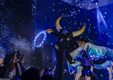 'É Dia de Boi: A Cervejada' reúne torcida do Caprichoso no Mirante Lúcia Almeida