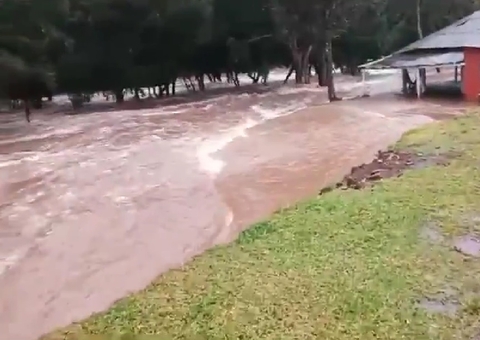 Sobe para 29 número de mortos nas chuvas do RS