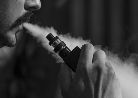 FVS alerta para proibição do uso de cigarro eletrônico no Brasil