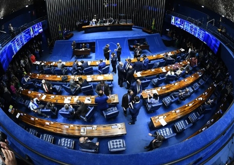 DPVAT: Veja como votaram os senadores do Amazonas